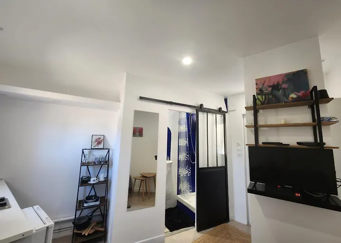 Dans Tour Mythique A Port Apartment *